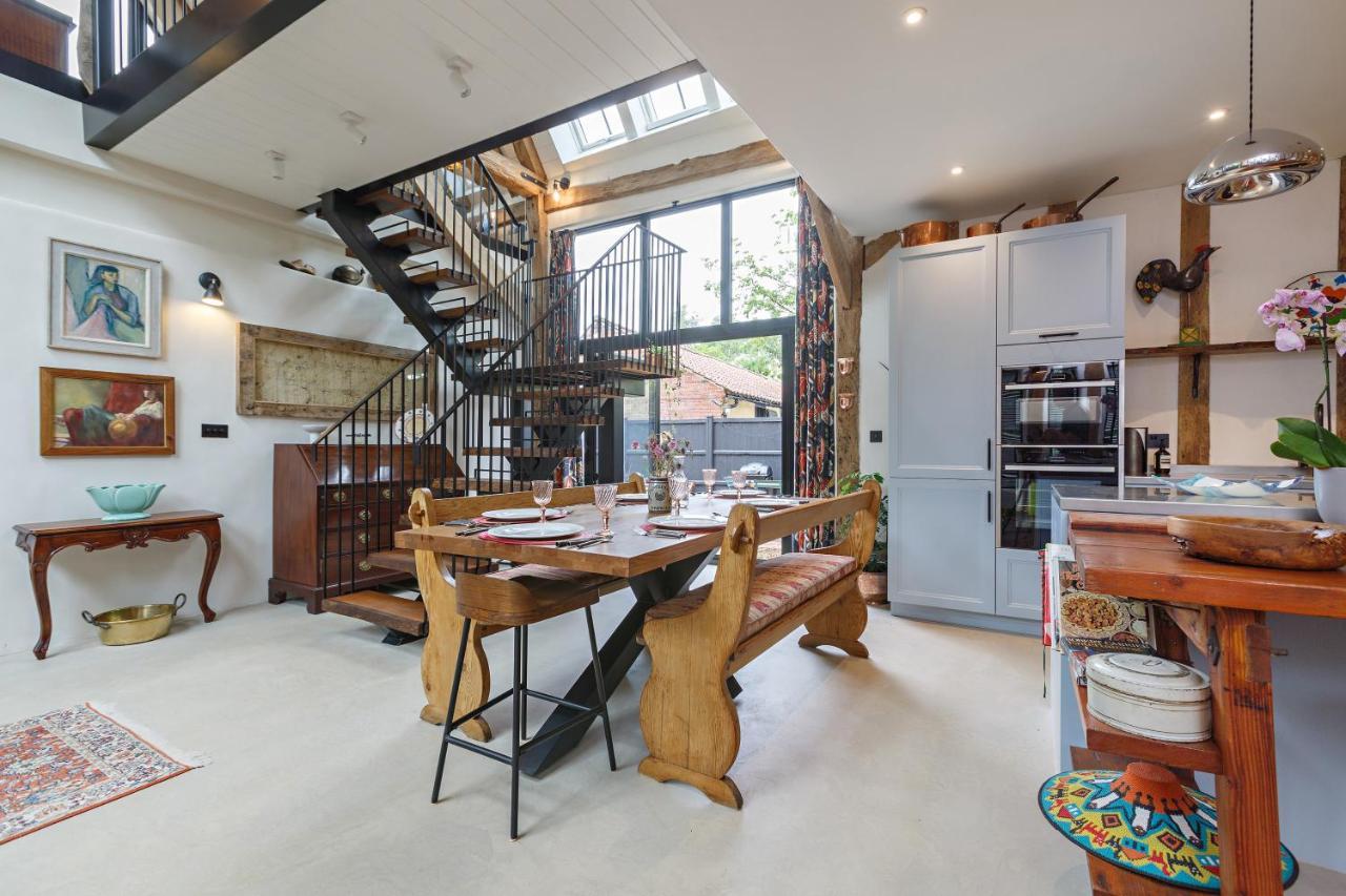 Holiday home The Threshing Barn
