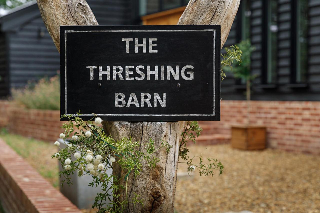 Holiday home The Threshing Barn